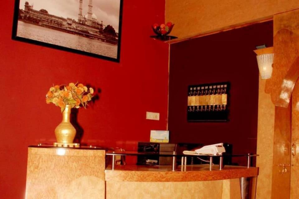 Oyo 27711 Hotel Evergreen Residency Bhopal Bagian luar foto